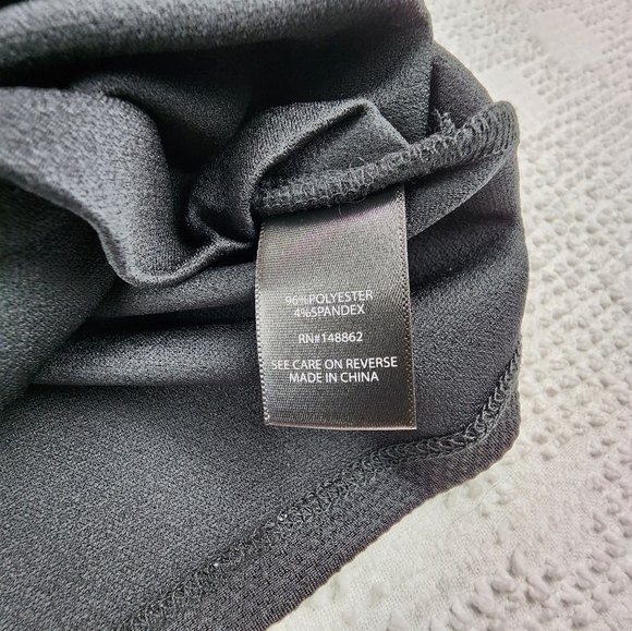 Torrid NWT Black Short Sleeve Top Size 1X - Picture 5 of 10